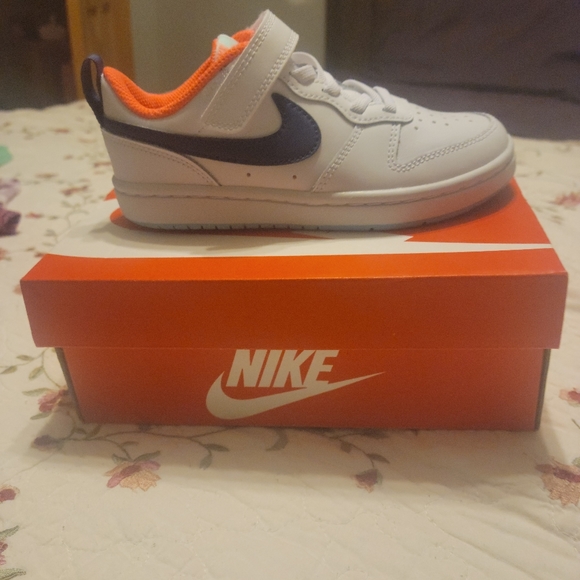 Nike Court Borough Low 2 - Picture 1 of 6